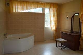 Гостевой дом Вилла Уютная Красная Поляна Люкс с гидромассажной ванной-9